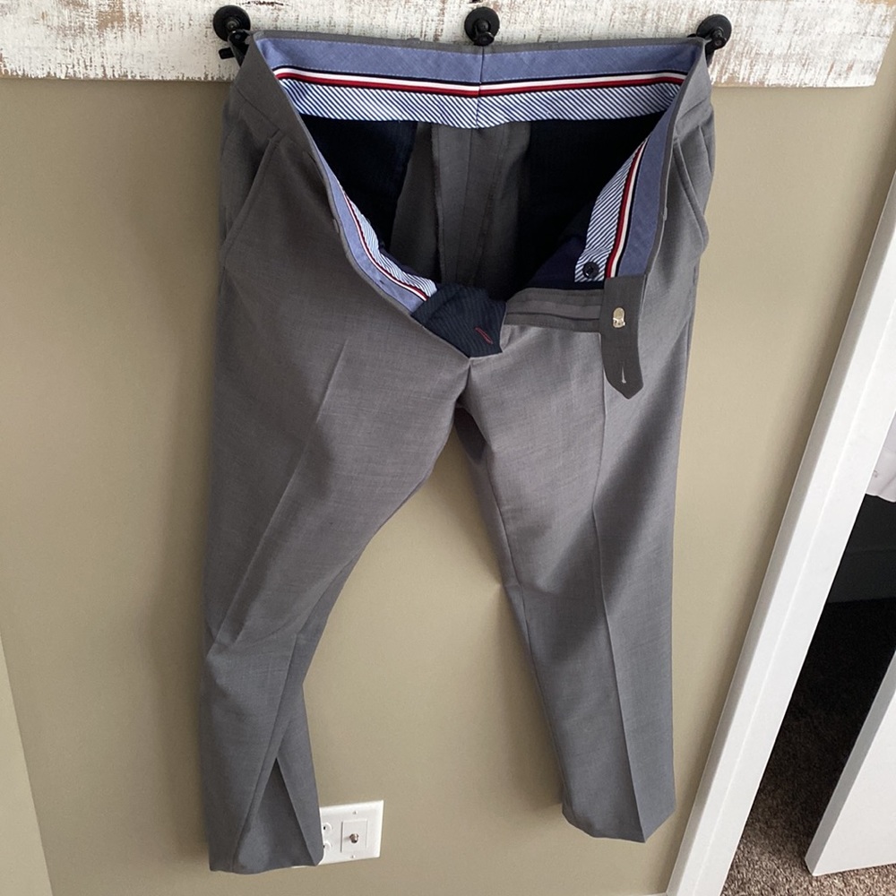Tommy Hilfiger Gray suit /matching pant - Picture 9 of 12